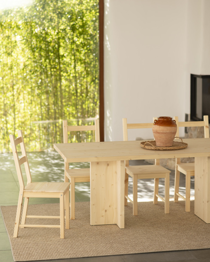 Table à manger en bois massif ton naturel en différentes tailles
