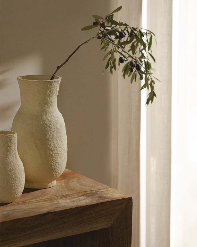 Vase en papier mâché beige de 31cm