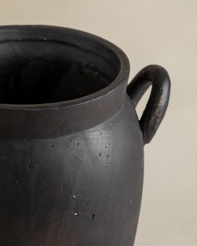 Vase en céramique noir de 24x20cm