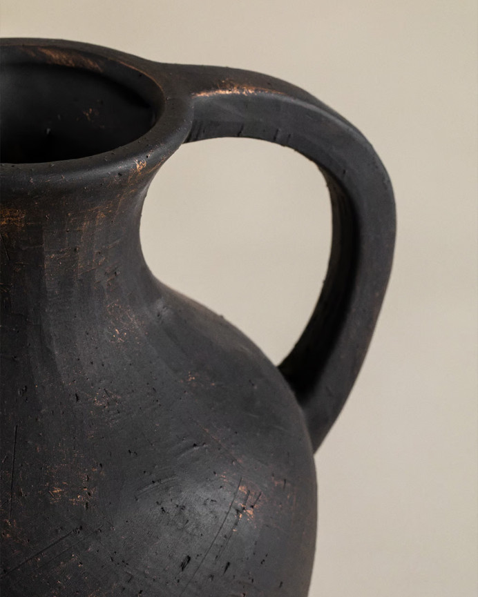 Vase en céramique noir de 25x21cm