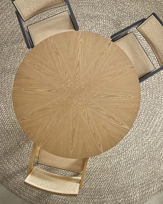 Chaise en bois massif avec dossier et assise en cannage noir de 80cm