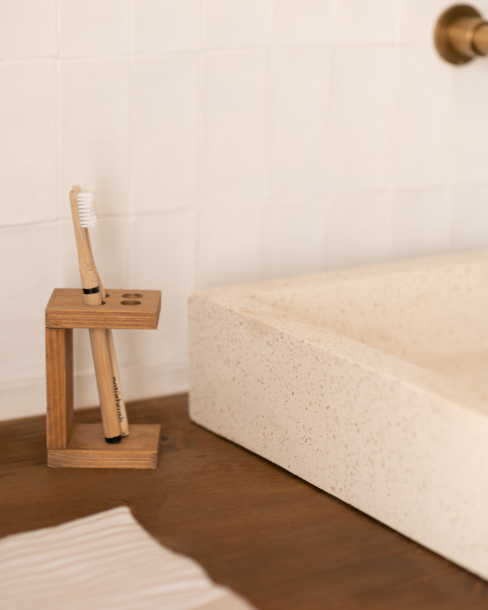 Porte-brosse à dents en bois massif ton chêne foncé 12x6cm