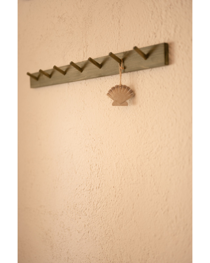 Cintre mural en bois massif ton vert 61x5cm