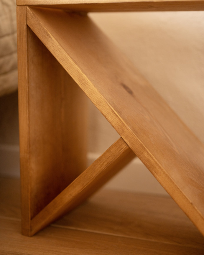 Pack 2 tables en bois massif ton chêne foncé en différentes tailles