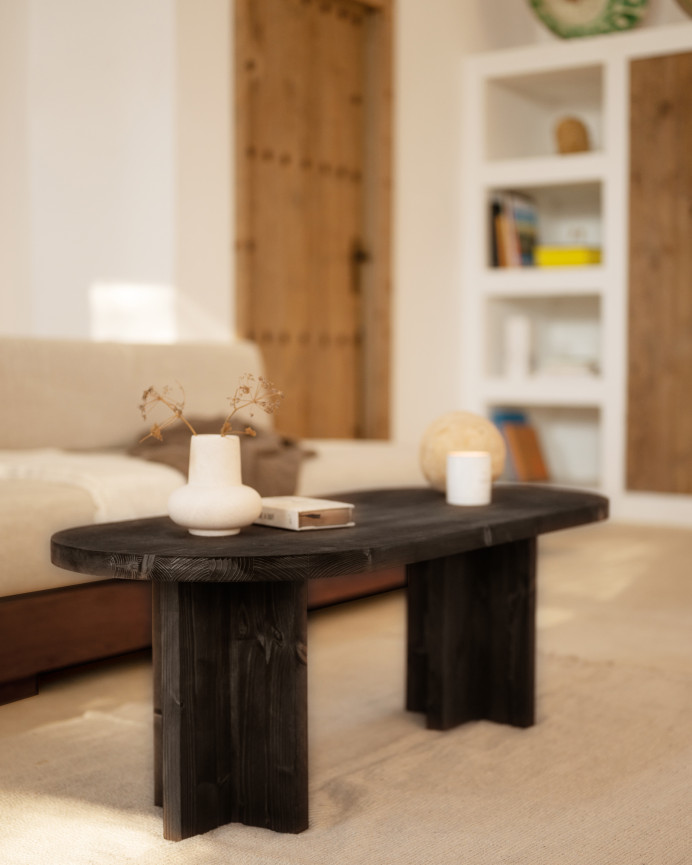 Table basse en bois massif ton noir 120x50cm