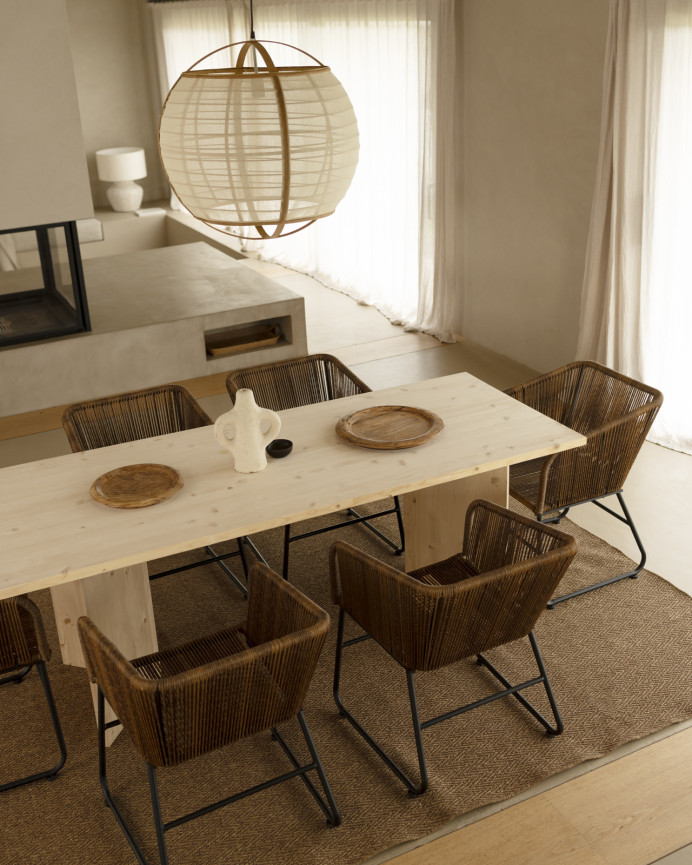 Table de salle à manger en bois massif en ton naturel en différentes tailles