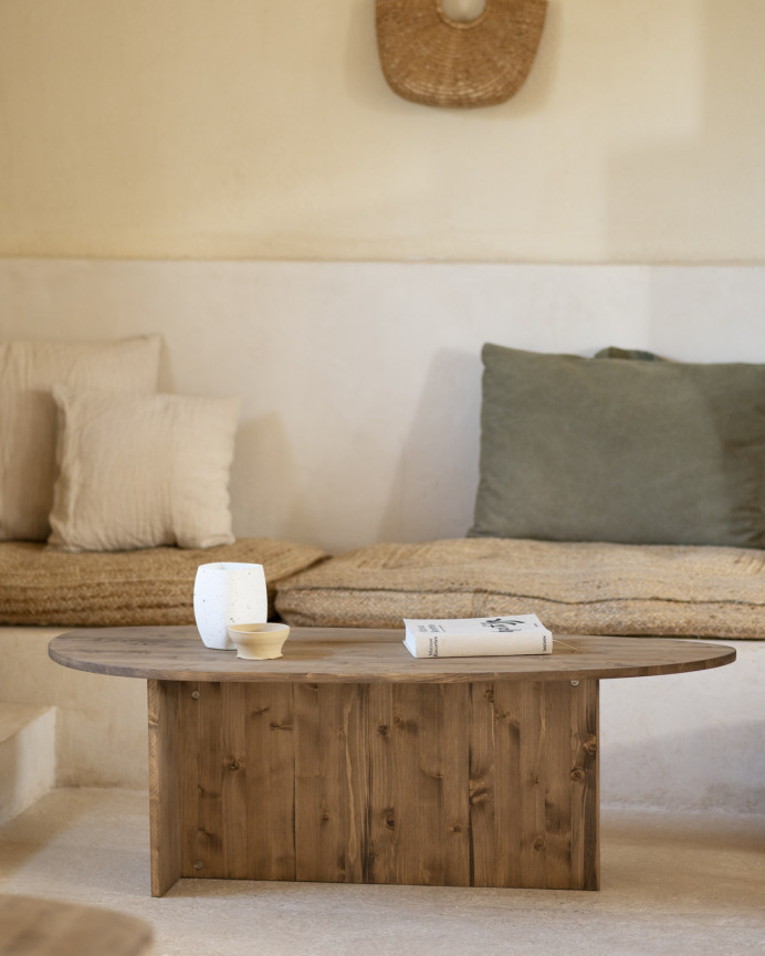 Table basse en bois massif ton chêne foncé de 129cm
