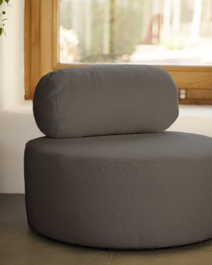 Fauteuil en bouclé rond couleur gris foncé de 91x71cm