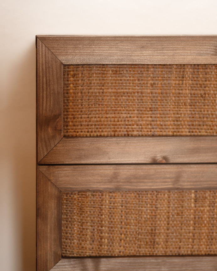 Commode en bois massif et raphia à six tiroirs ton noyer 76x120cm