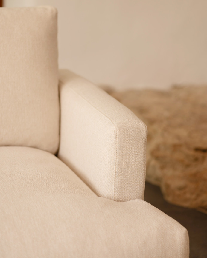 Fauteuil de teinte blanc cassé de 105cm