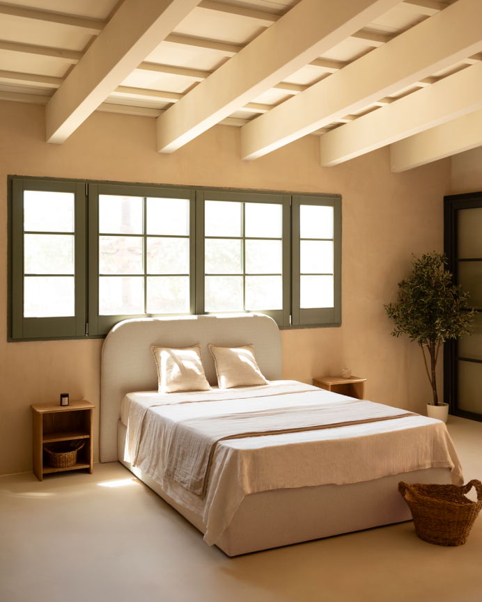 Canapé tapissé gris clair pour les matelas en différentes tailles