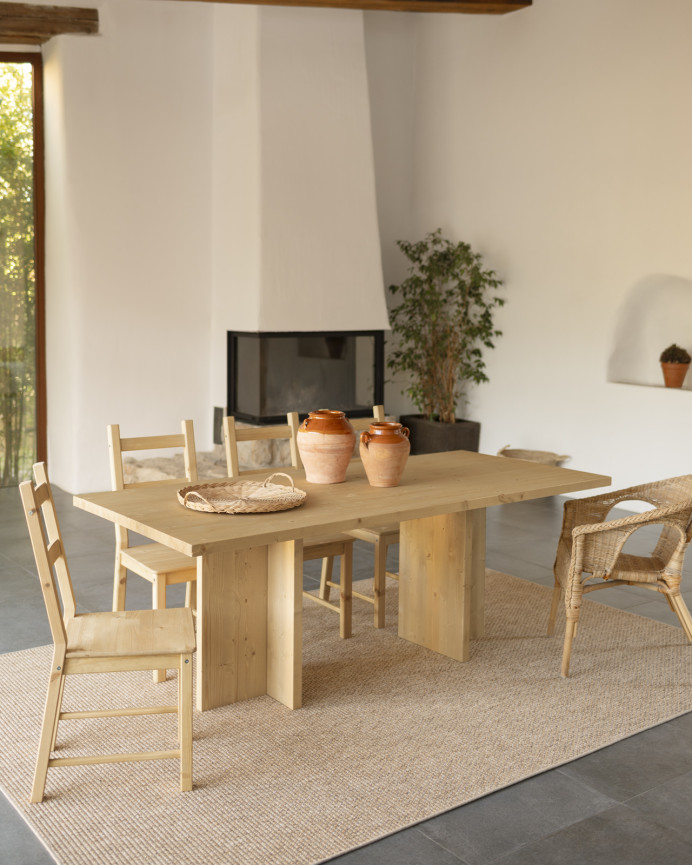 Table à manger en bois massif ton chêne moyen en différentes tailles