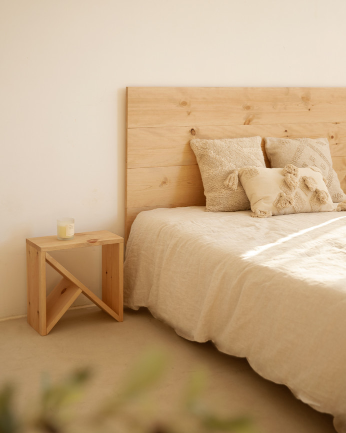 Table basse en bois massif ton chêne moyen en différentes tailles