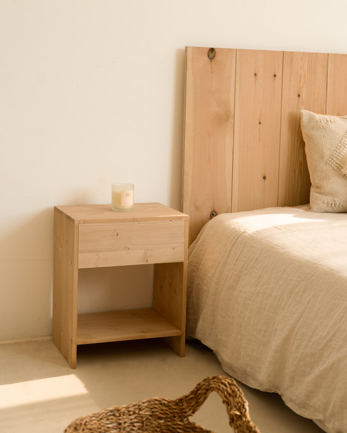 Pack de 2 tables de chevet en bois massif avec un tiroir en ton chêne moyen en différentes tailles
