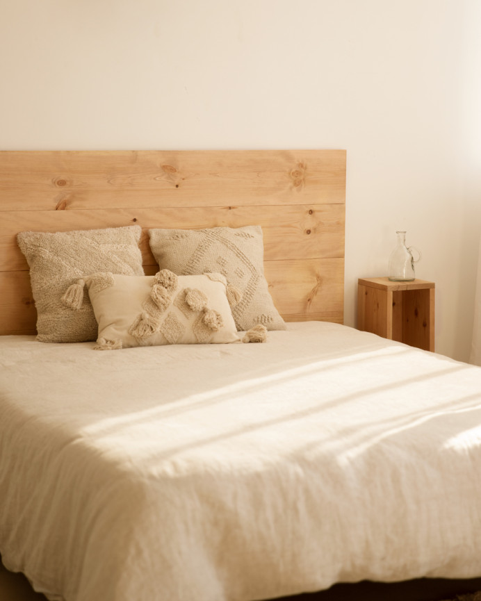 Tête de lit en bois massif ton chêne moyen en différentes tailles