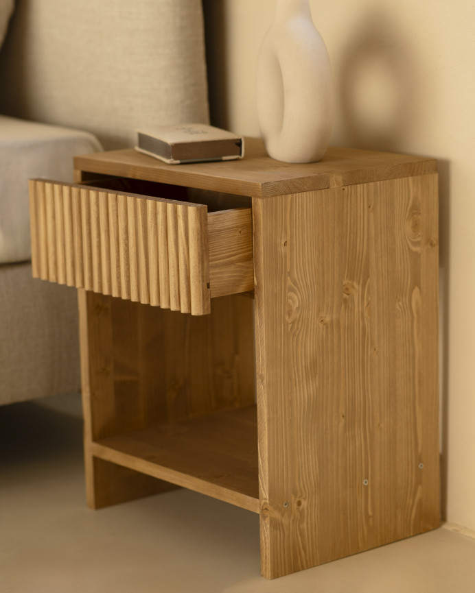 Pack de 2 tables de chevet en bois massif avec un tiroir ton chêne moyen en différentes tailles