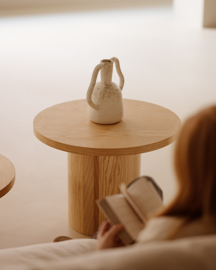 Table basse ronde en bois de frêne en différentes tailles