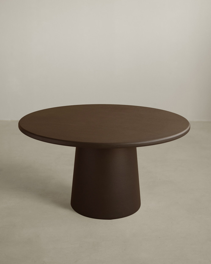 Table de salle à manger ronde en microciment ton marron en différentes tailles