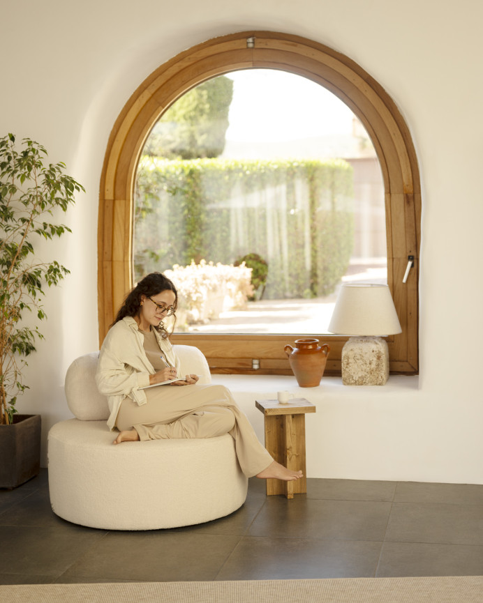 Fauteuil en bouclé rond couleur blanc de 91x71cm