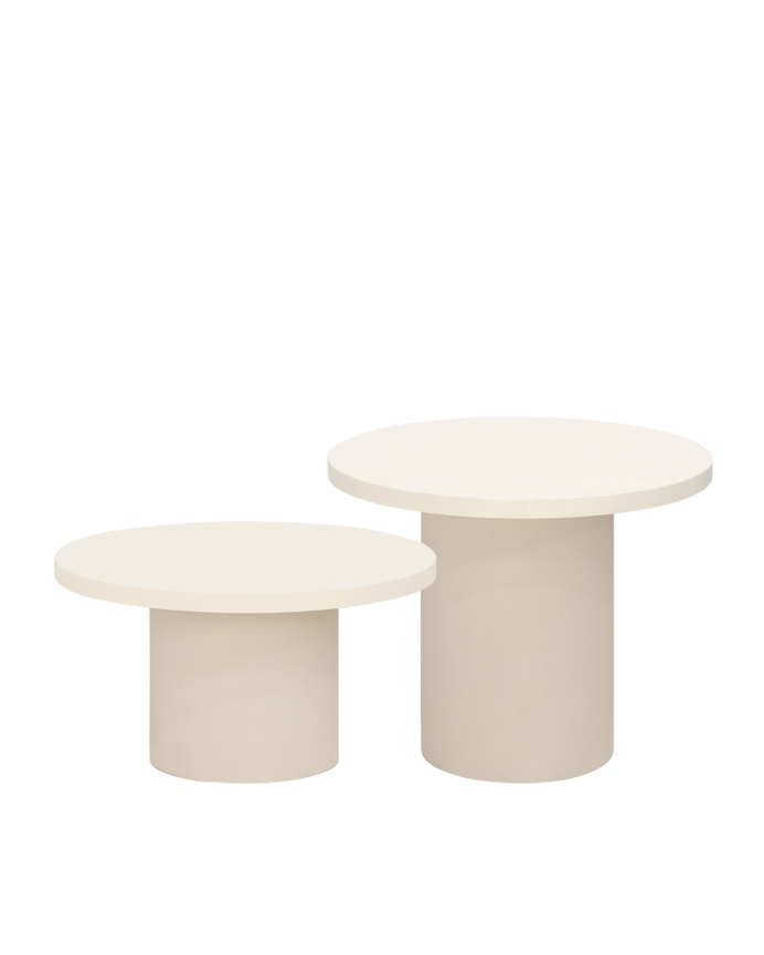 Table basse ronde en microciment de teinte blanc cassé disponible en différentes tailles