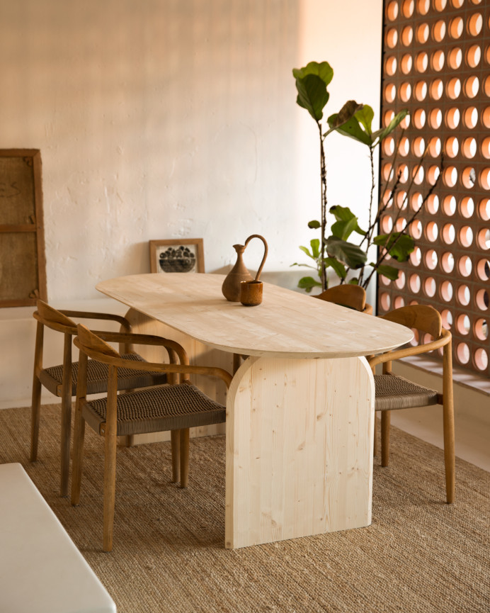 Table à manger ovale en bois massif ton naturel en différentes tailles