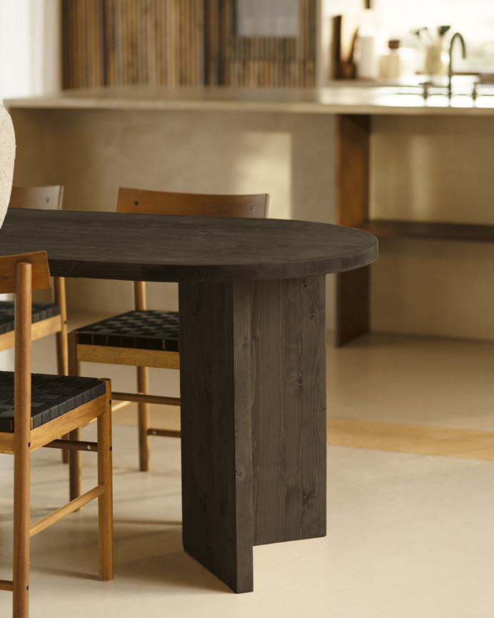 Table à manger en bois massif ton noir en différentes tailles