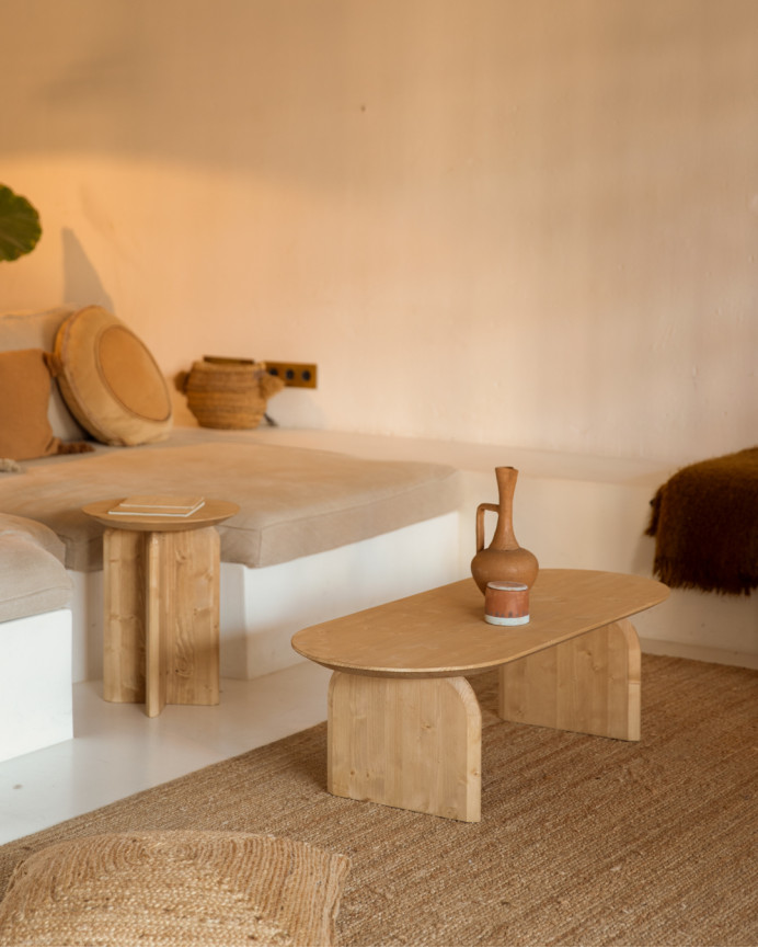 Table basse ovale en bois massif ton chêne moyen en différentes tailles