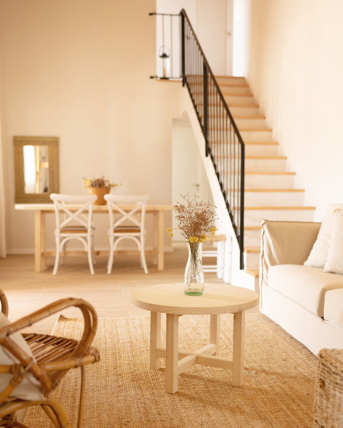 Table basse ronde en bois massif ton naturel en différentes tailles