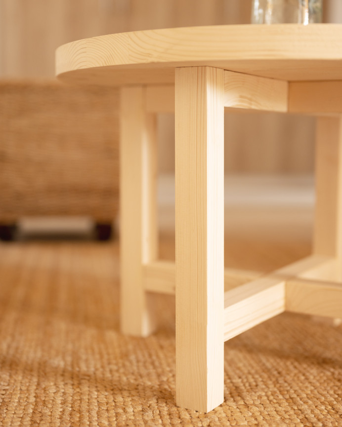 Table basse ronde en bois massif ton naturel en différentes tailles