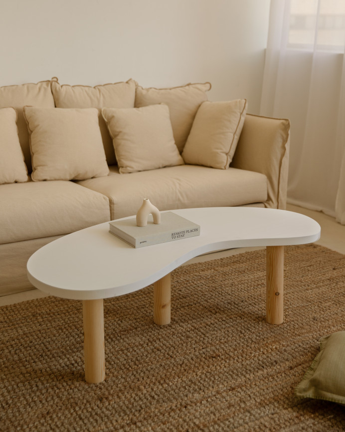 Table basse en bois massif avec plateau en teinte blanche et pieds en teinte naturelle en différentes tailles