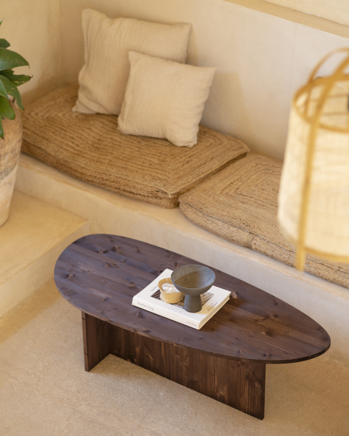 Table basse en bois massif ton noyer de 129cm