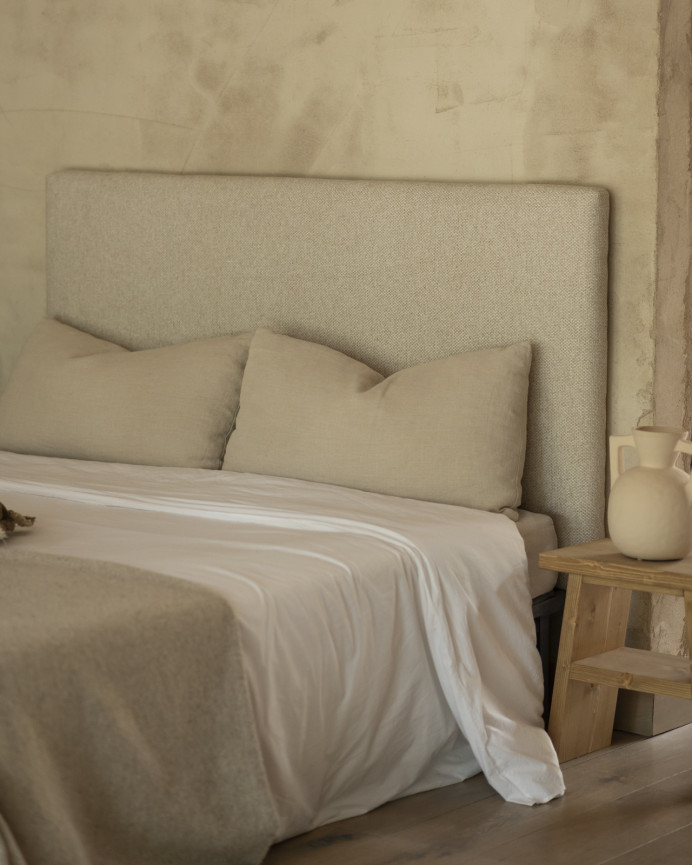 Tête de lit tapissée en beige en différentes tailles