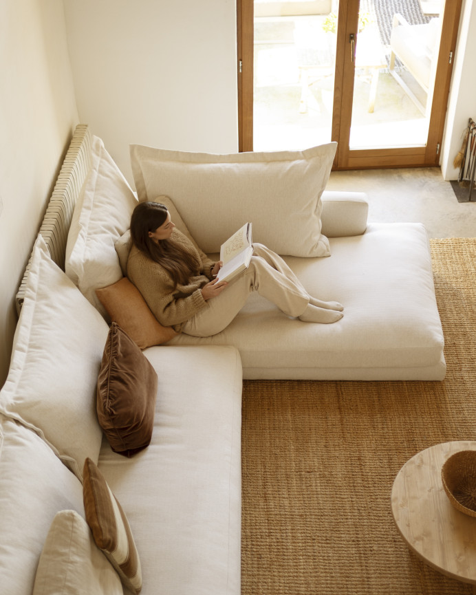 Canapé avec chaise longue droit ton blanc cassé en différentes tailles