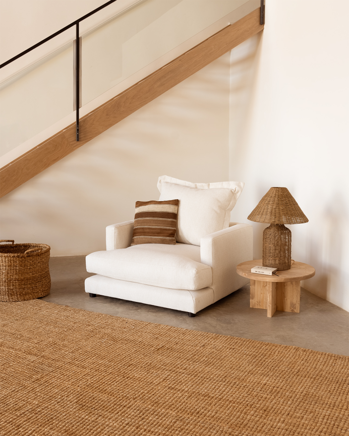 Fauteuil ton blanc cassé de 105x106cm