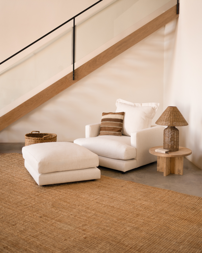 Fauteuil ton blanc cassé de 105x106cm