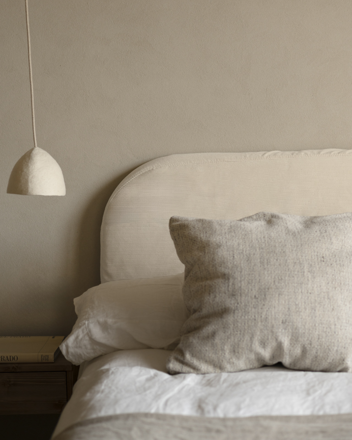 Tête de lit déhoussable en velours côtelé blanc cassé en différentes tailles