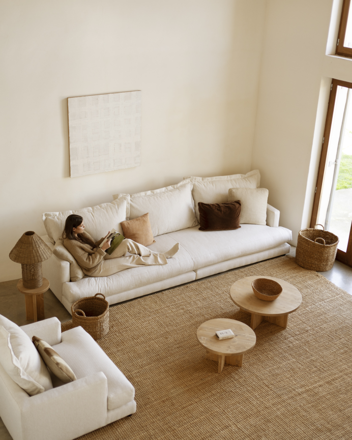 Canapé droit ton blanc cassé de 325x105cm