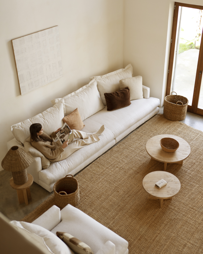 Canapé droit ton blanc cassé de 325x105cm