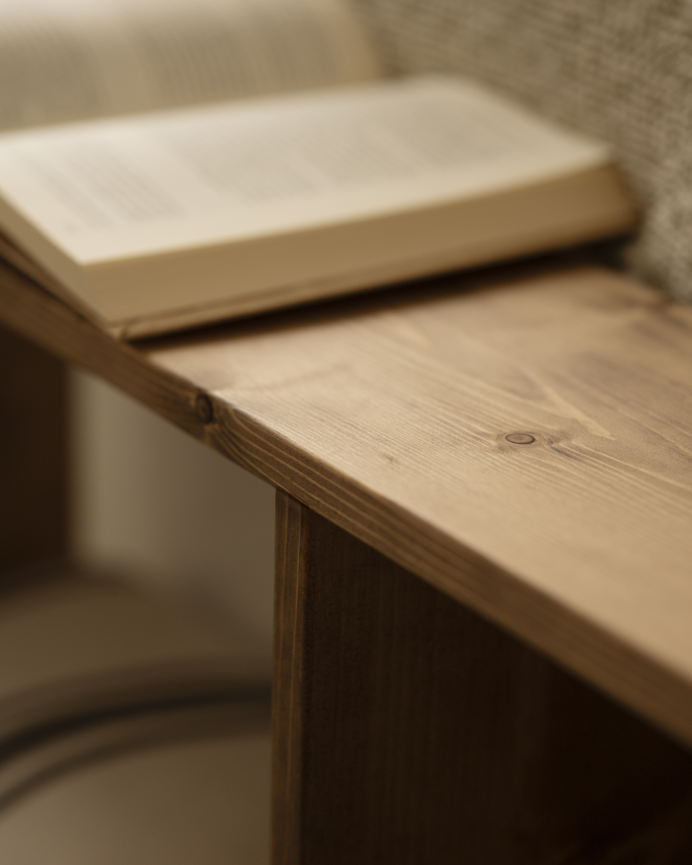 Mobilier d'appoint en bois massif ton chêne foncé avec 1 séparateur