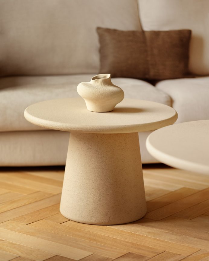 Table basse ronde en microciment ton beige en différentes tailles