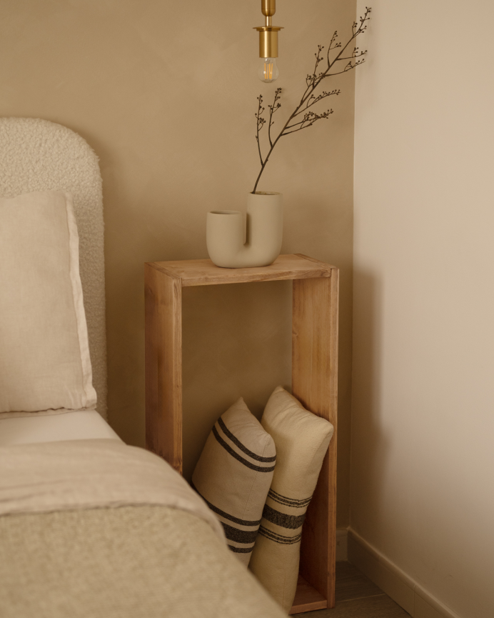 Mobilier d'appoint en bois massif ton chêne moyen