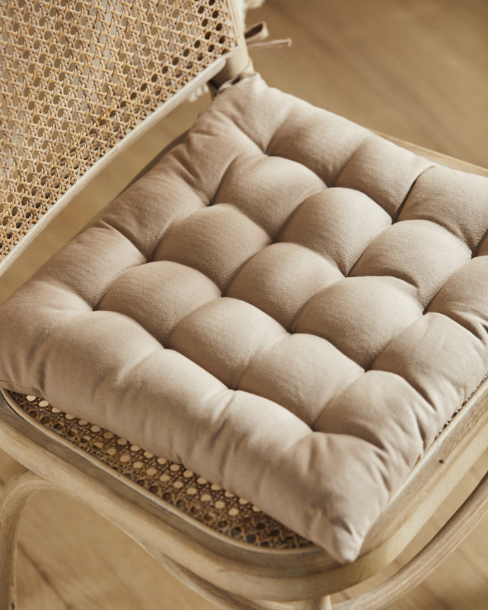 Coussin de chaise carré en coton couleur beige 40x40x4 cm