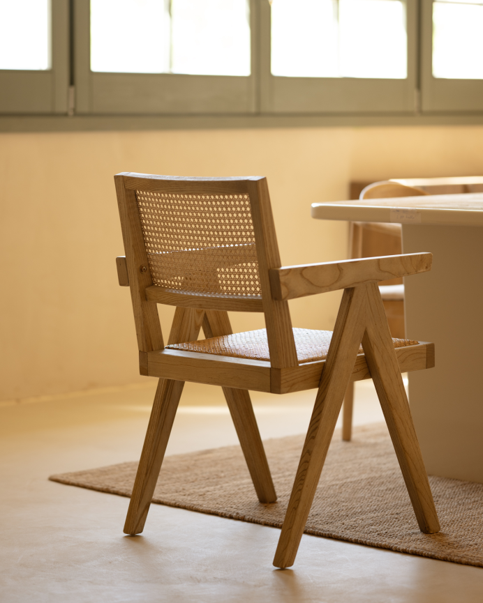 Fauteuil en bois d'orme avec assise et dossier en cannage naturel 86x57cm