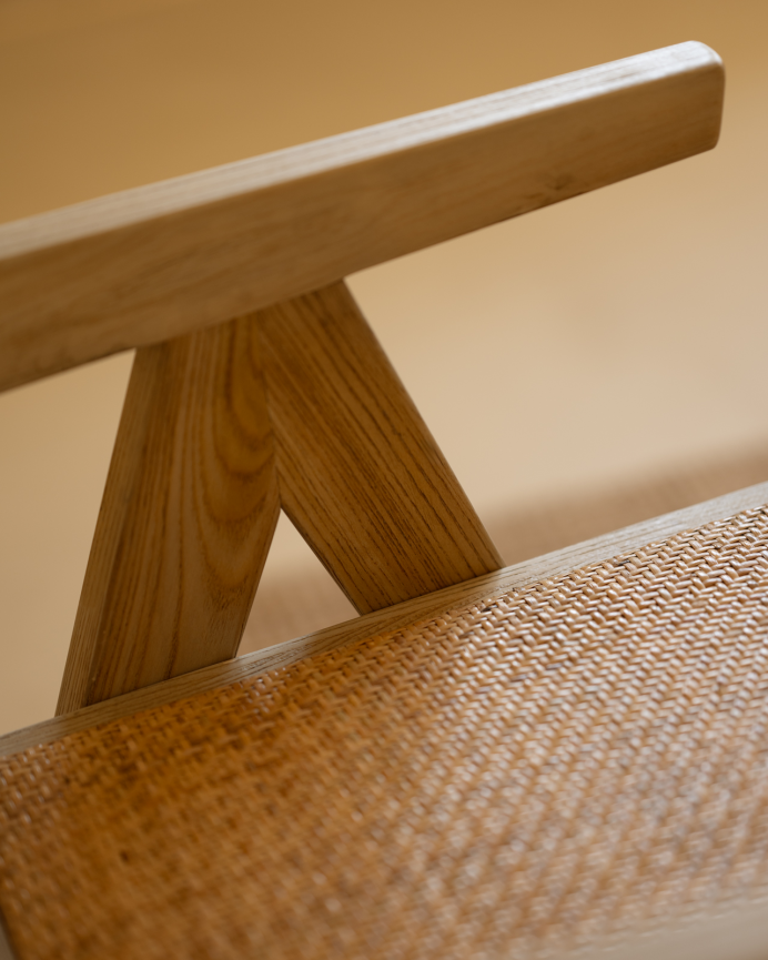 Fauteuil en bois d'orme avec assise et dossier en cannage naturel 86x57cm